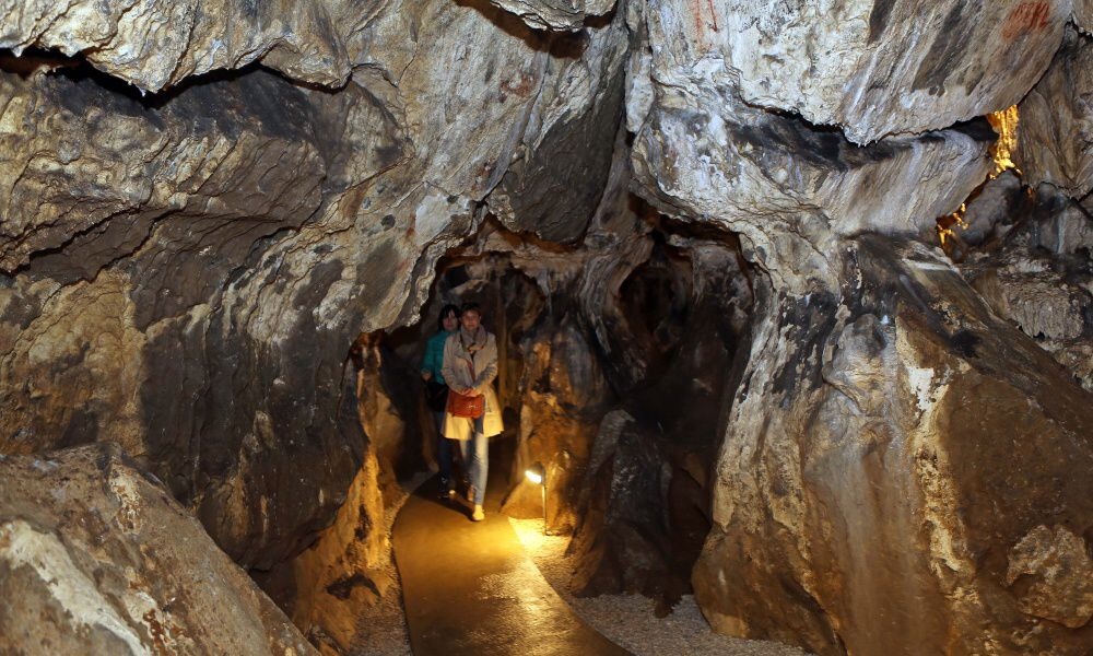 Zachráněný unikát: v jeskyni obnovili pět set let staré malby, podívejte se  - Olomoucký deník