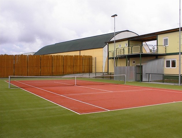 Trio tenis a squash centrum Hvozdná