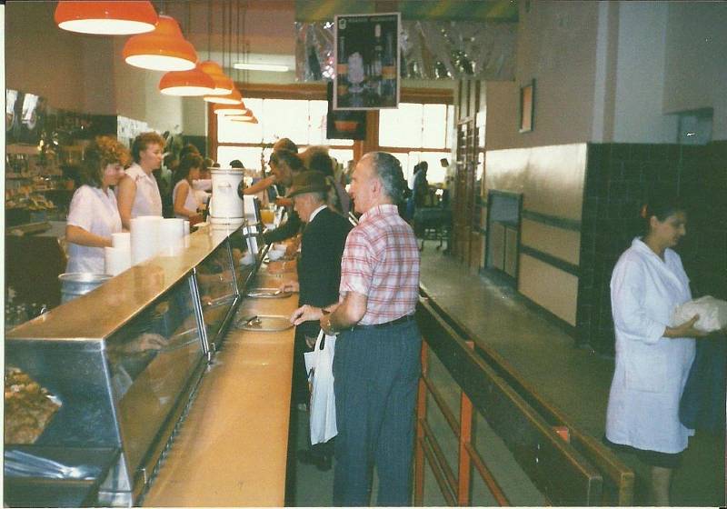 Bufet Centrum v roce1986