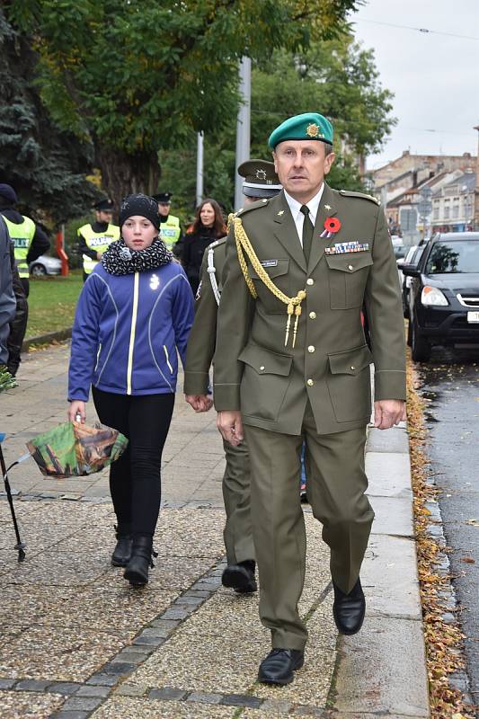 Pocta T. G. Masarykovi u jeho památníku na Žižkově náměstí v Olomouci