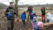 O životě bobrů, nejznámějších vodních hlodavců, se mohli v sobotu dozvědět spoustu zajímavostí návštěvníci ekologického centra Sluňákov v Horce nad Moravou na Olomoucku. Tato zvířata žijící v oblasti Litovelského pomoraví se jim sice neukázala, zájemci vš