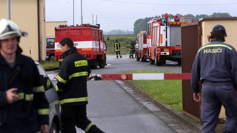 Blesková povodeň na Litovelsku - Tři Dvory, vodní laguna v továrně Adriana