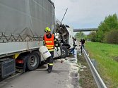 Nehoda na D35 u Daskabátu ve směru na Ostravu, 6. května 2022