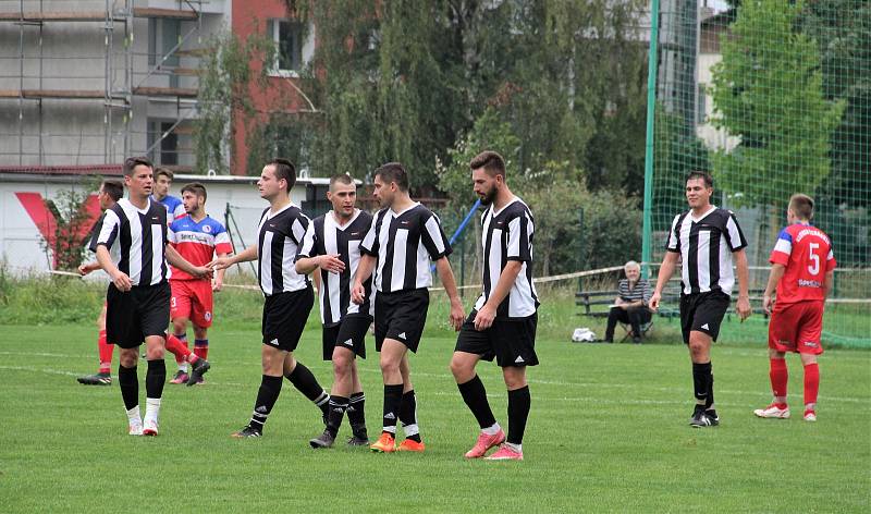 Olomoucké městské derby mezi FC Sigma Hodolany TJ Slovan Černovír.