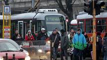 Po dvou dnech se v Olomouci opět rozjely "zamrzlé" tramvaje