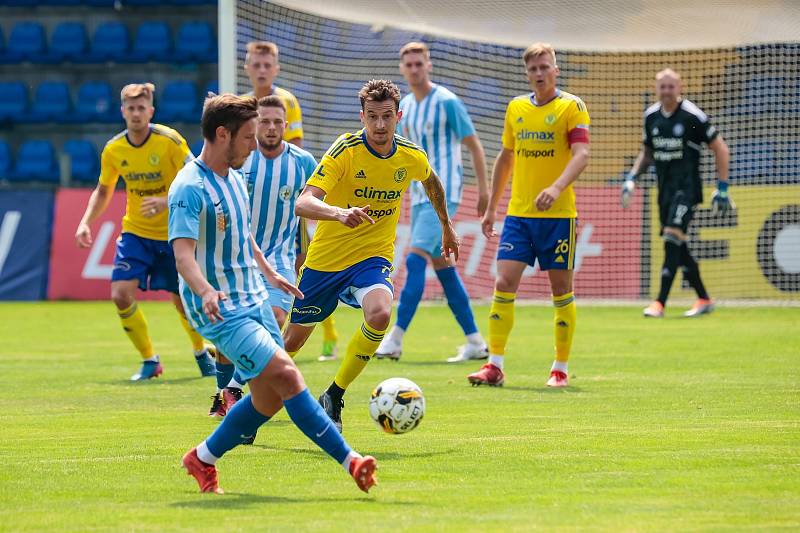 Fotografie z přípravného zápasu mezi celky FC Trinity Zlín a 1. SK Prostějov