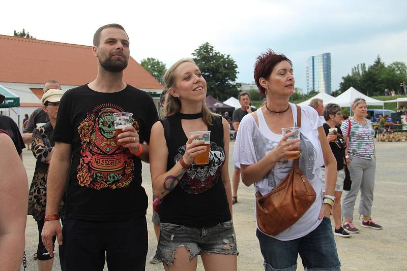 Festival Bounty Rock Cafe Open Air v areálu Korunní pevnůstky v Olomouci.