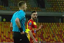 Martin Pospíšil vyločený v zápase polské Ekstraklasy Jagiellonia - Pogoń