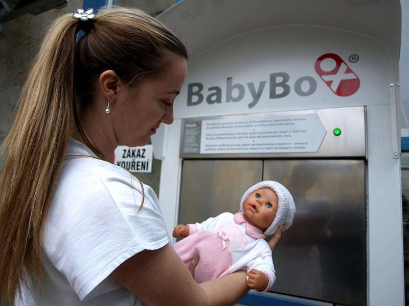 Ve Fakultní nemocnici Olomouc nainstalovali babybox nové generace, moderní zařízení nahradilo původní babybox zprovozněný už v prosinci roku 2006. Šlo tehdy teprve o třetí takové zařízení v České republice.