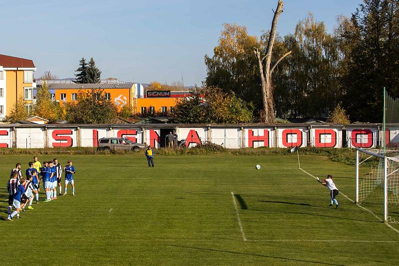 Hodolany (v pruhovaném) porazily Šumvald 4:1