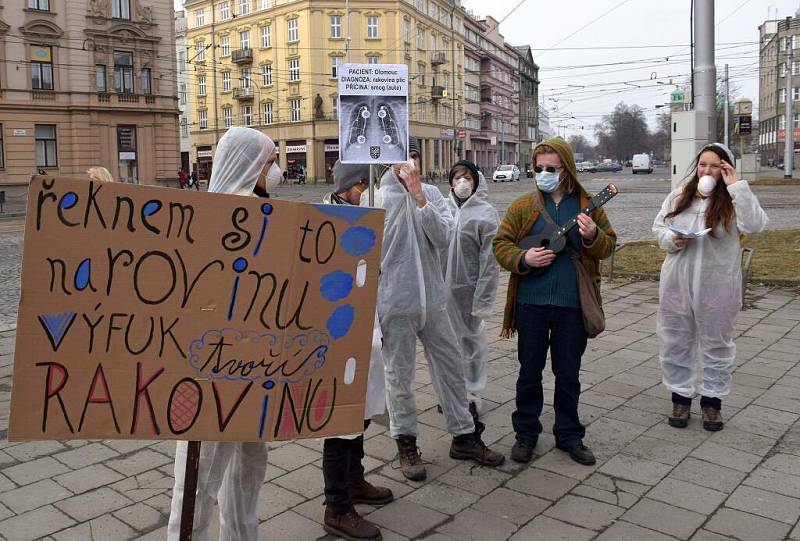 Happening za větší ochranu Olomoučanů přčed smogem