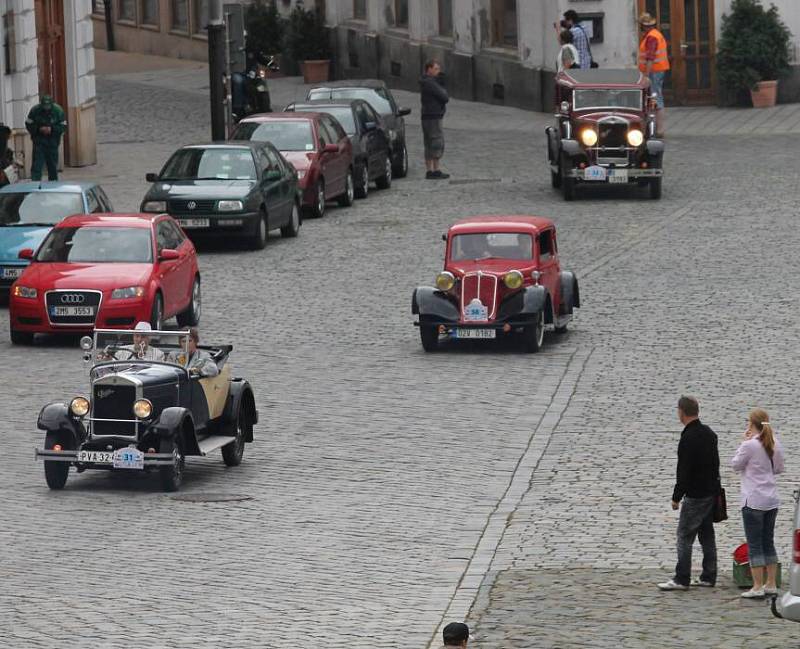 Hanácký okruh: veteráni na Horním náměstí v Olomouci