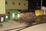 Následky série požárů plastových kontejnerů na Olomoucku