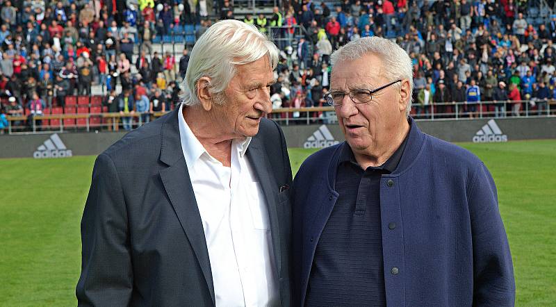Karel Brückner a Petr Uličný na Zápase století v září 2019 na Andrově stadionu v Olomouci