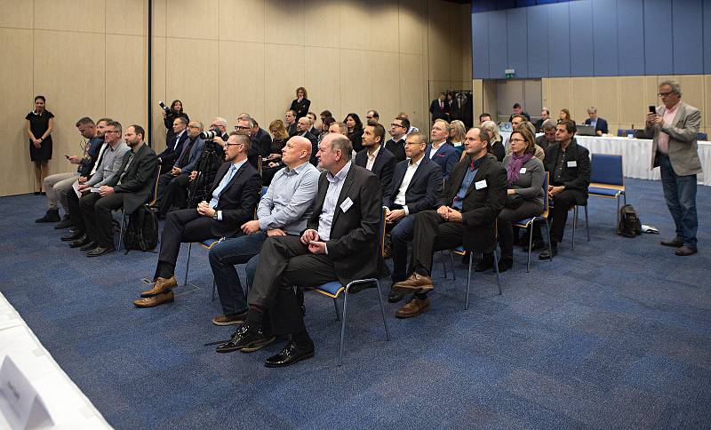 Debata s hejtmanem Ladislavem Oklešťkem v olomouckém Clarion Congress Hotelu.