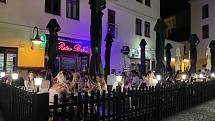 Noční život v centru Olomouce se vrací do normálu, Uhelná ulice, 18. června 2021