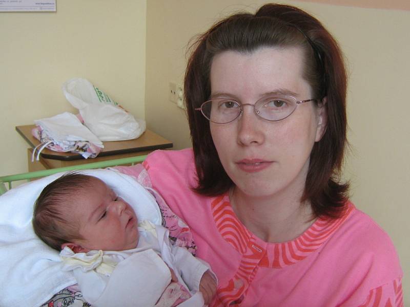 Adéla Šišková, Olomouc, narozena 26. května v Olomouci, míra 52 cm, váha 3740 g