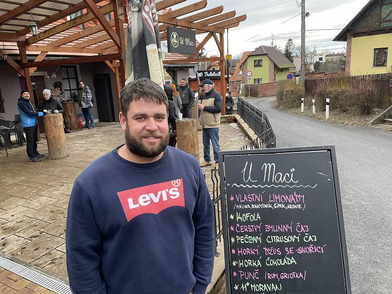 V sobotu se otevřely restaurace U Macků a U Maci v Olomouci na Svatém Kopečku. Majitel Martin Macek (na snímku) se připojil k iniciativě Chcípl PES, 23. ledna 2021