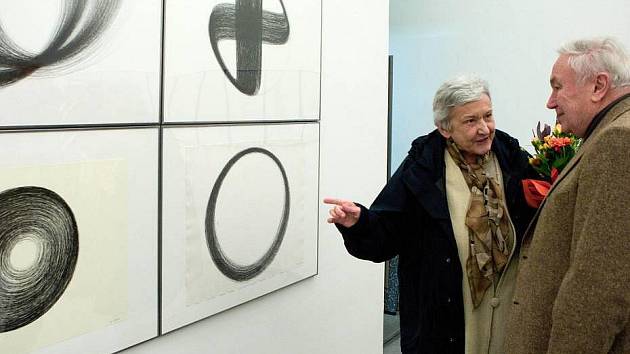 Inge Kosková na vernisáži výstavy svých děl