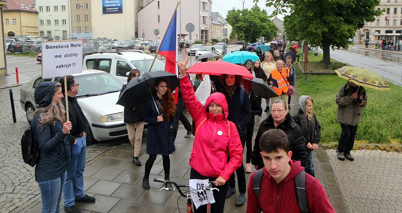 Demonstrace za nezávislost justice v Olomouci, 13. 5. 2019