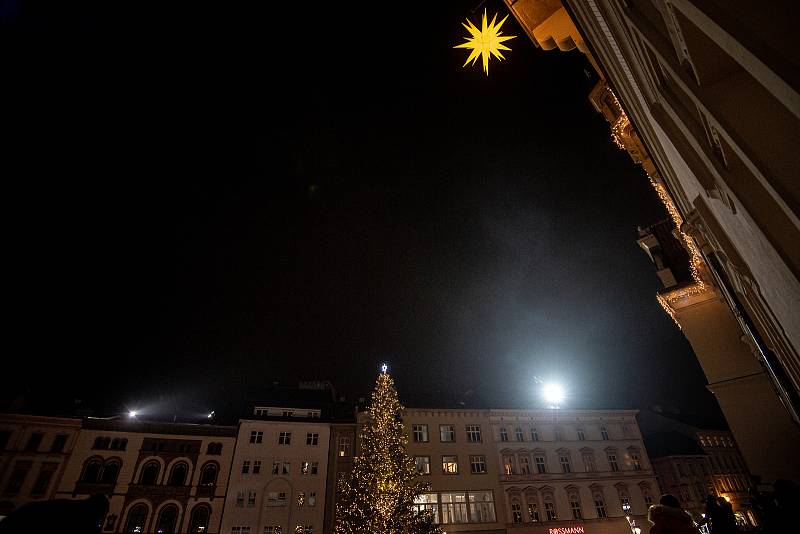 Rozsvícení vánočního stromu na Horním náměstí, 20. listopadu 2022, Olomouc.