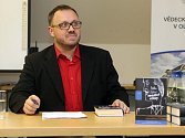 Autorské čtení olomouckého spisovatele detektivek Michala Sýkory ve Vědecké knihovně