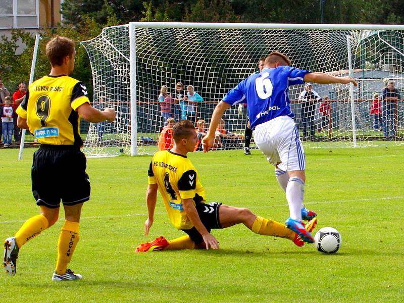 Uničov (v modrém) vs. Rosice