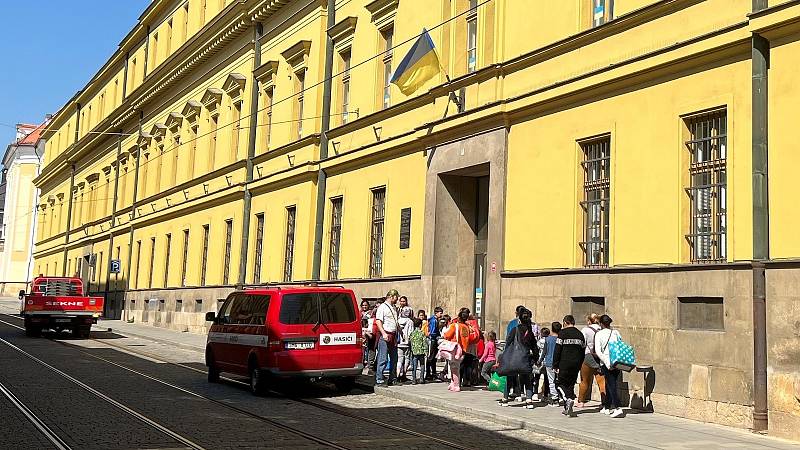 Do centra pomoci Ukrajině (KACPU) v Olomouci v posledních dnech přicházejí skupiny romských uprchlíků, z nichž řada má ukrajinský i maďarský pas, 10. května 2022