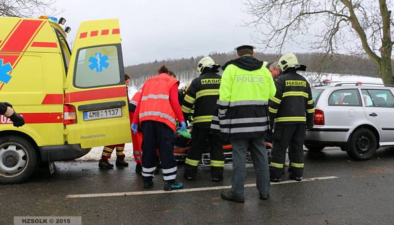 Tragická havárie 19letého řidiče mezi Krákořicemi a Komárovem