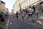 Součástí olomouckého půlmaratonu je i Rodinný běh. V 17 hodiny se na něj vydaly stovky účastníků.