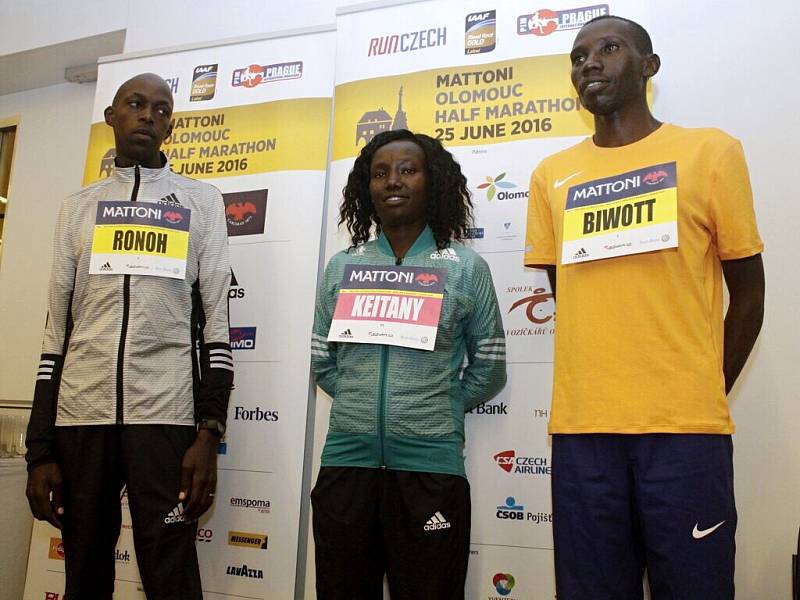 Geoffrey Ronoh, Mary Keitany, Stanley Biwott. Představení před Olomouckým půlmaratonem 2016