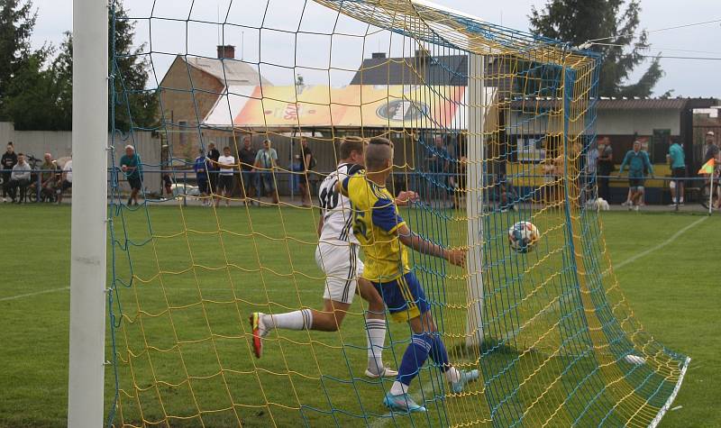 Fotografie z utkání 1. kola divize E mezi celky FK Šternberk a 1. HFK Olomouc