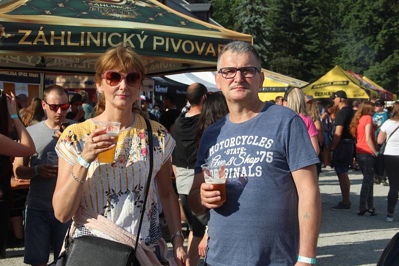 Od čtvrtku až do sobotní noci zaplnil Korunní pevnůstku největší pivní festival v republice.