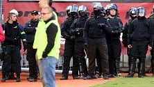 Strážci pořádku na Andrově stadionu v Olomouci