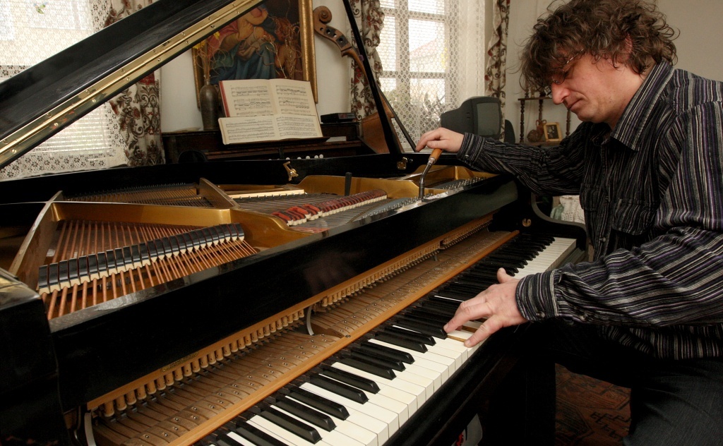 Staré klavíry jsou levné, oprava se však může prodražit - Olomoucký deník
