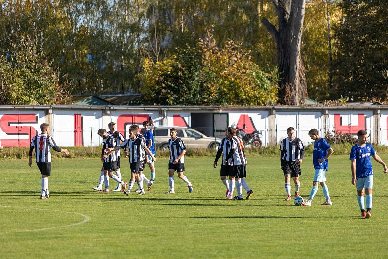 Hodolany (v pruhovaném) porazily Šumvald 4:1