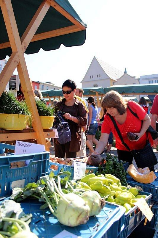 DED v Olomouci - farmářský trh na Dolním náměstí