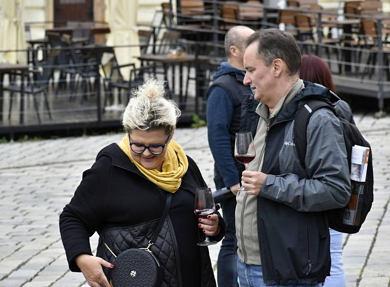 Olomoucké vinné slavnosti na Dolním náměstí, pátek 30. 9. 2022