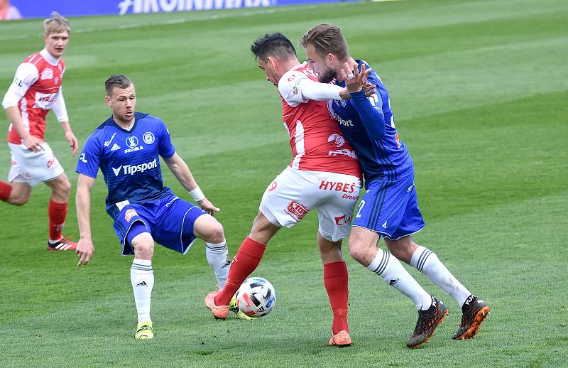 SK Sigma Olomouc - FK Pardubice 0:1 (0:0)Radim Breite, Vít Beneš