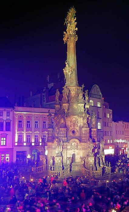 Světelná show při startu Vánočních trhů v Olomouci