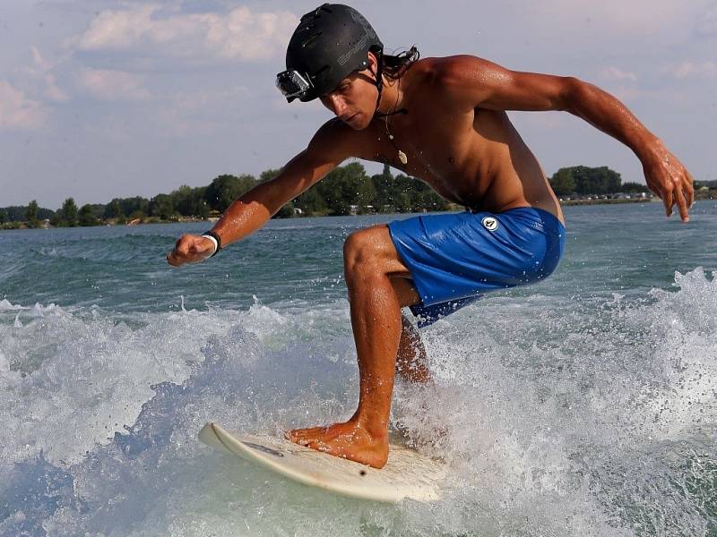 Wakeboarding a Wakeskate na pískovně v Nákle