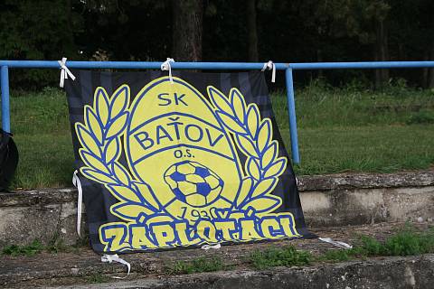 Fanoušci Baťova opět na výjezdu, nechyběli ani při nedělním vítězství otrokovických divizních fotbalistů v Šumperku. 