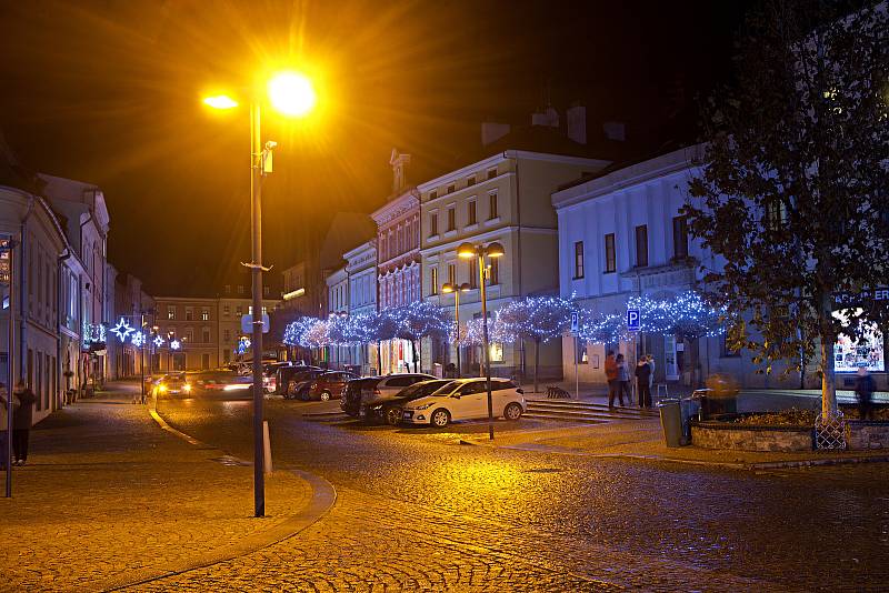 Vánoční strom a výzdoba ve Šternberku.