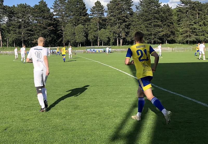 FK Šternberk - FK Medlov 3:2, Šternberk slaví postup do divize