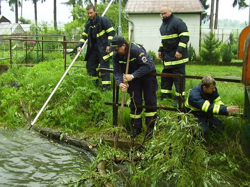 Uničovští dobrovolní hasiči v akci