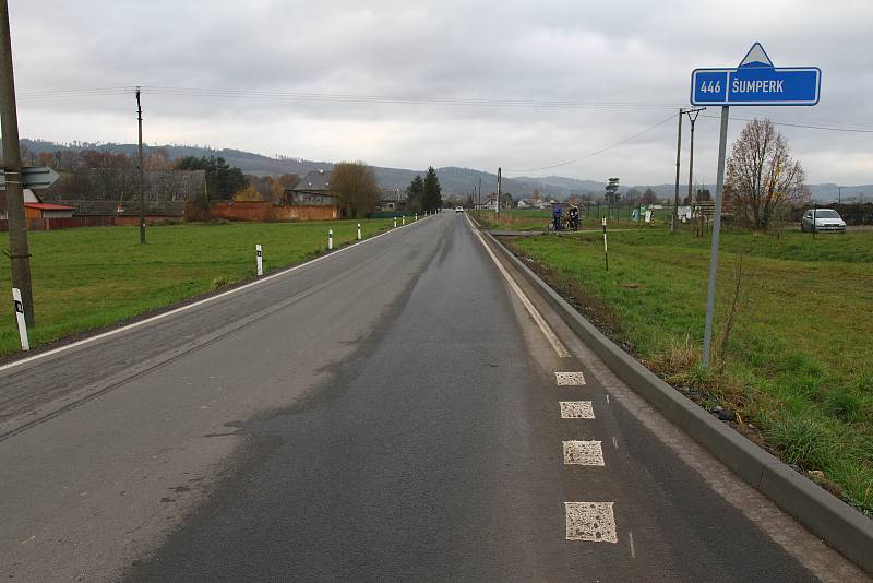 Zrekonstruovaný průtah Dolní Libinou.