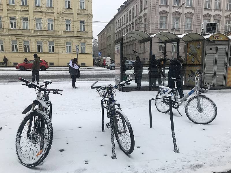 Sněžení v Olomouci. 3. prosince 2020