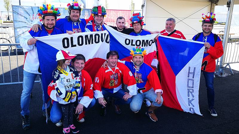 Hokejoví fanoušci z Olomouce na MS 2018 v Dánsku - složení David Foretník, Luděk Tichý, Pavel Lorenc, Roman Perůžek, Radek Pajunčík a Robert Stejskal