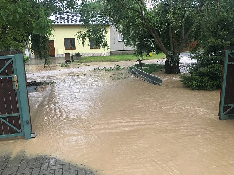 Zaplavená Cholina po bouřce, 1. 7. 2019