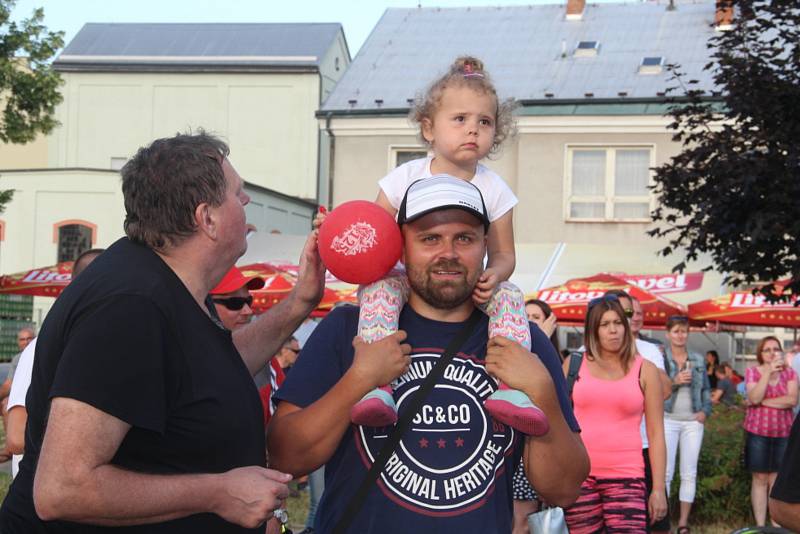 Už jedenáctý závod Litovelským Pomoravím si v sobotu nenechali ujít stovky cyklistů všech věkových kategorií.